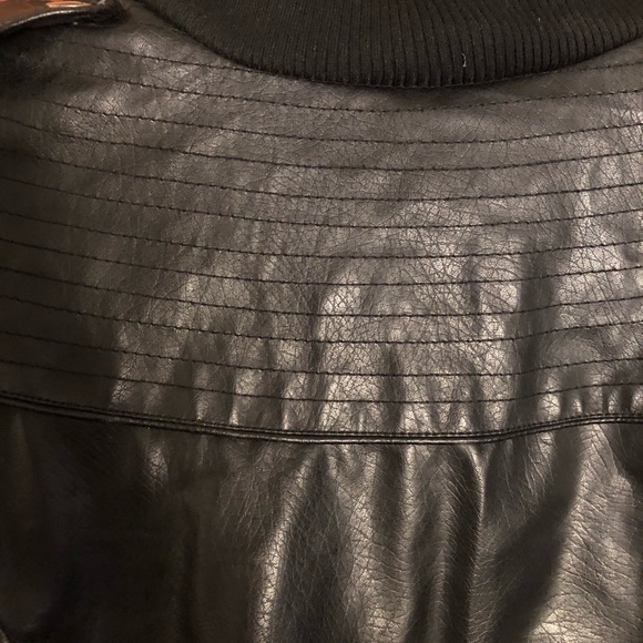 Miley Cyrus Short Leather Jacket - Picture 7 of 7